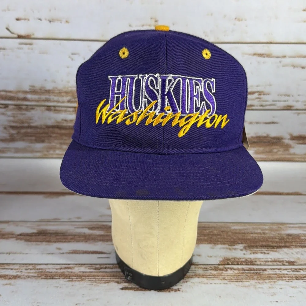 Vintage Washington Huskies Hat Sports Size 7 1/8